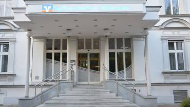 Logo Raiffeisenbank im Stiftland eG